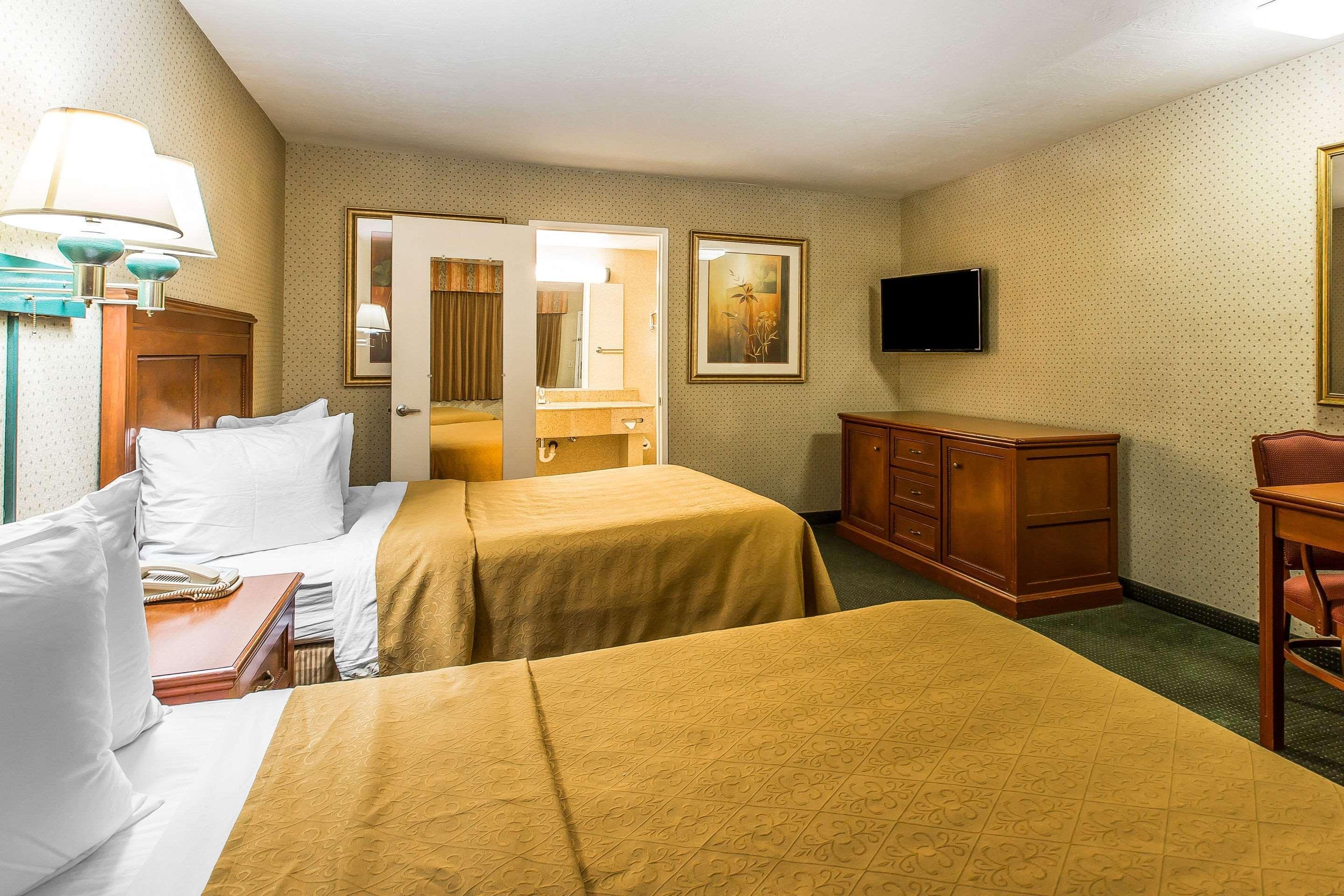 Quality Inn Near China Lake Naval Station Ridgecrest Exterior foto