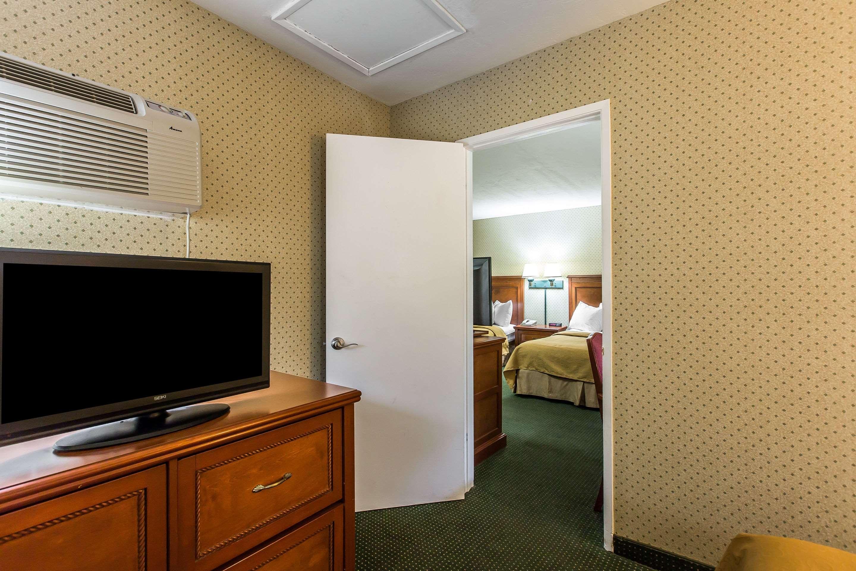 Quality Inn Near China Lake Naval Station Ridgecrest Exterior foto